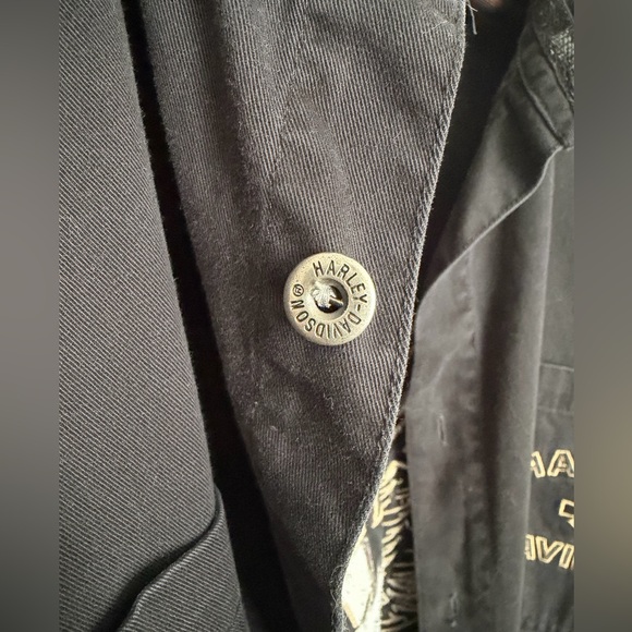 Oversize Harley Davidson Embroidered Button Down - Picture 7 of 7